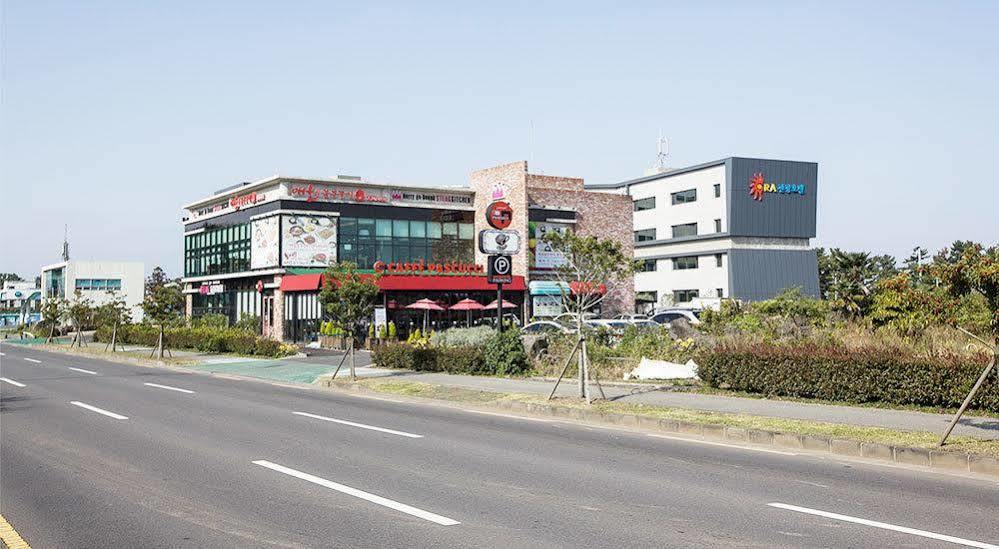 Ra Tourist Hotel Jeju Esterno foto