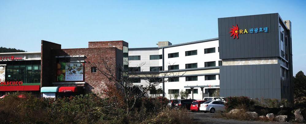 Ra Tourist Hotel Jeju Esterno foto